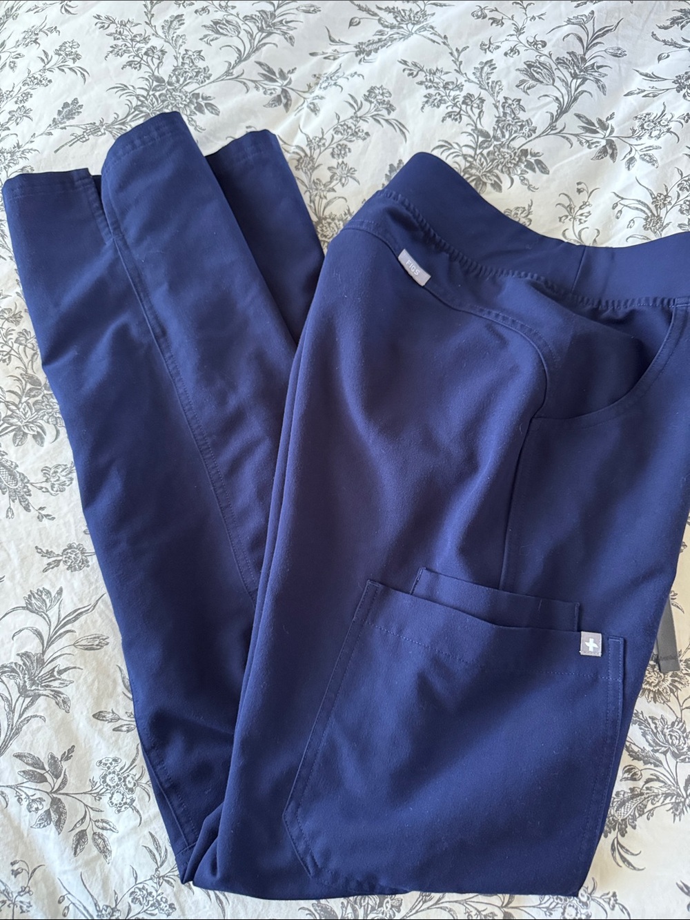 Figs Women's Navy Medical Scrub Jogger Pants